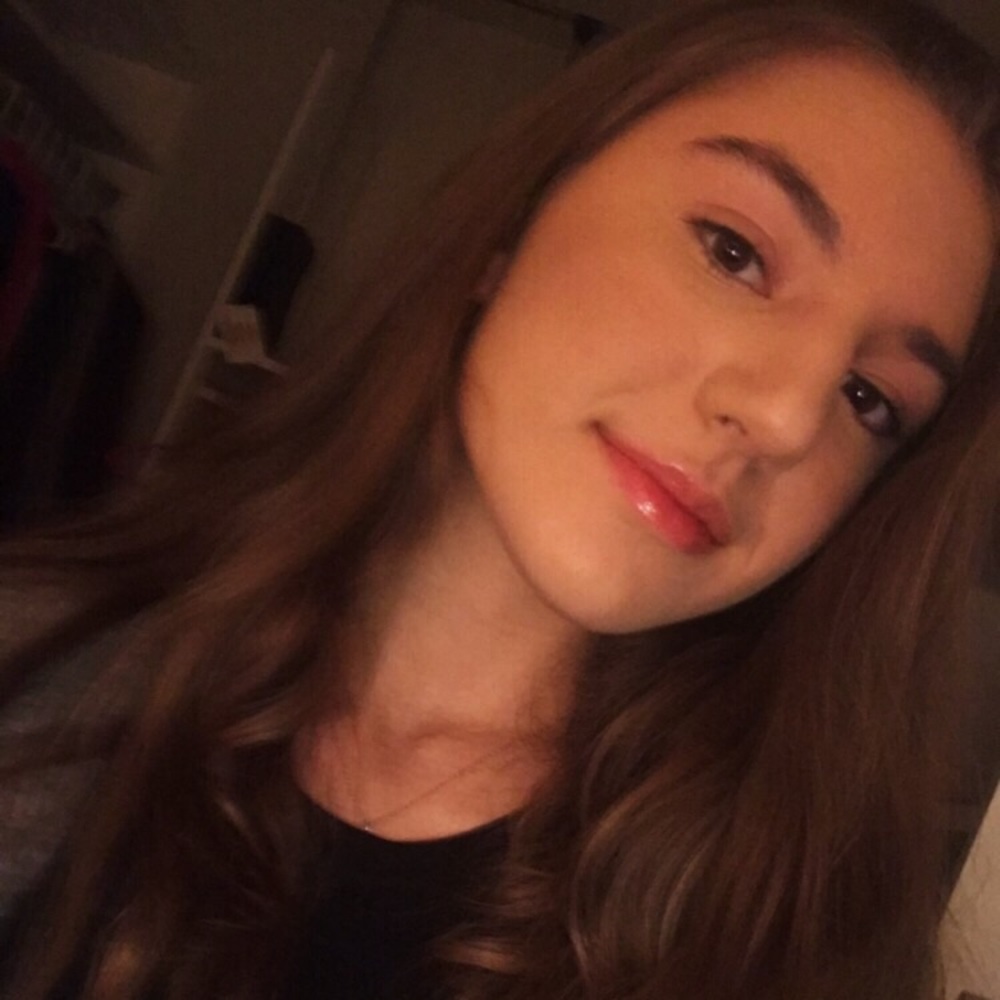 Meet your Posher, Lilly